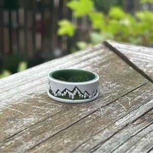 Size 8 Men’s QALO Silicon Ring